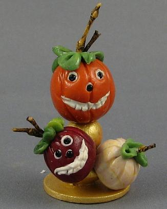 (image for) Dollhouse Miniature 3 Pumpkin Stack