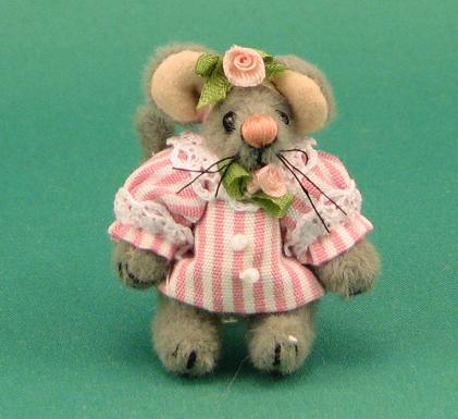 (image for) Dollhouse Scale Model Mouse