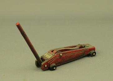 (image for) Dollhouse Scale Model Auto Jack