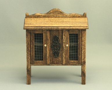 (image for) Large Larder