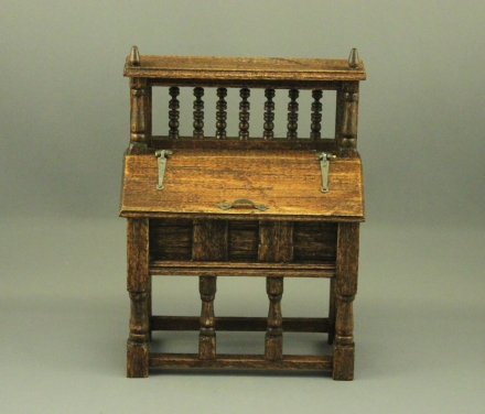 (image for) Dollhouse Miniature Standing Chest