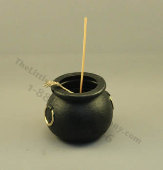 (image for) Halloween Skeleton in Pot by Jan Smith