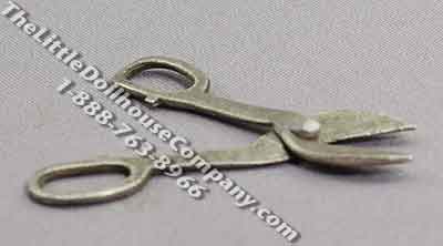 (image for) Dollhouse Scale Model Tin Shears