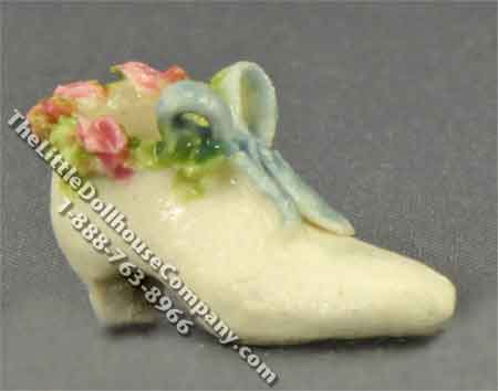(image for) Miniature Shoe Statuette by Veronique Cornish for Dollhouses